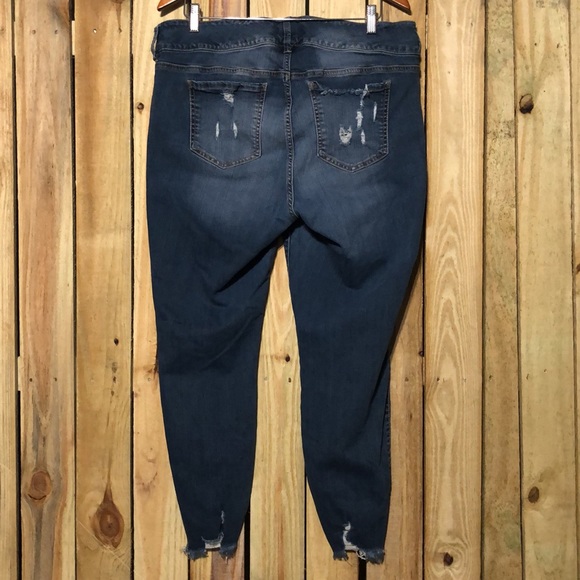 Torrid jeggings distressed jeans - Picture 7 of 7